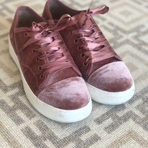 Steve Madden sneakers